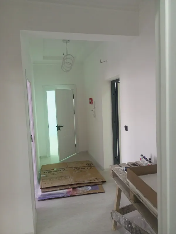 Bozorni oldida pasidakarzenka bor