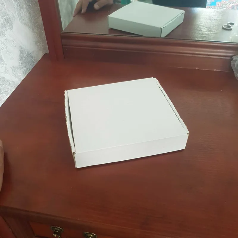 Продам картон каробки 300 сум. 1