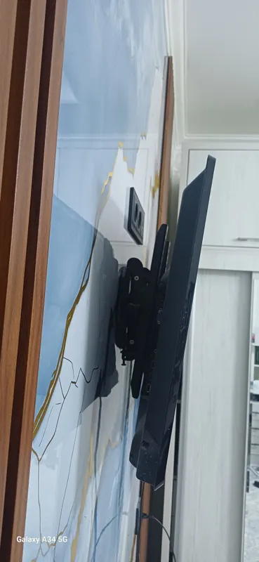 LG, 32 дюйма 2 LG, 32 дюйма 2