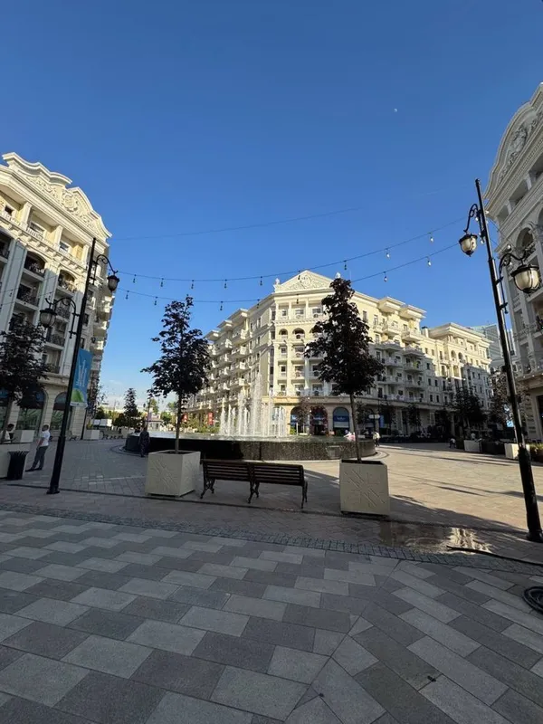 ЖК Boulevard”, Фуркат | 200кв - нежилое помещение вдоль дороги Продажа — фото 1