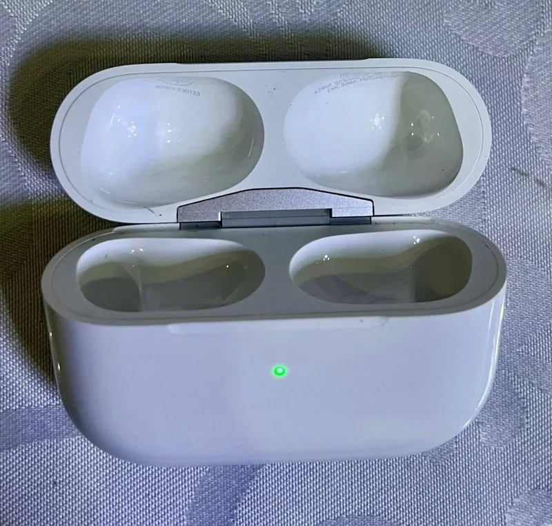 AirPods Pro2 Type C + AirPods Pro2 Type C keys — фото 3