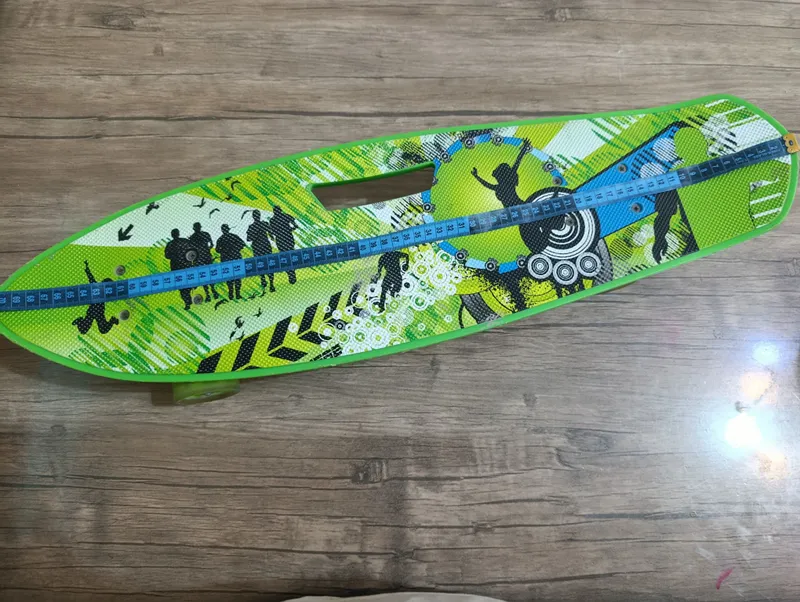 Skate board yashil ranglisi 2 Skate board yashil ranglisi 2
