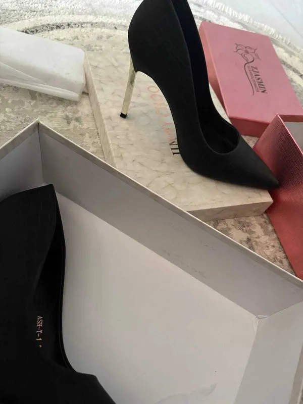 Туфли-лодочки Jimmy Choo, размер 37 - НОВЫЕ в коробке — фото 1