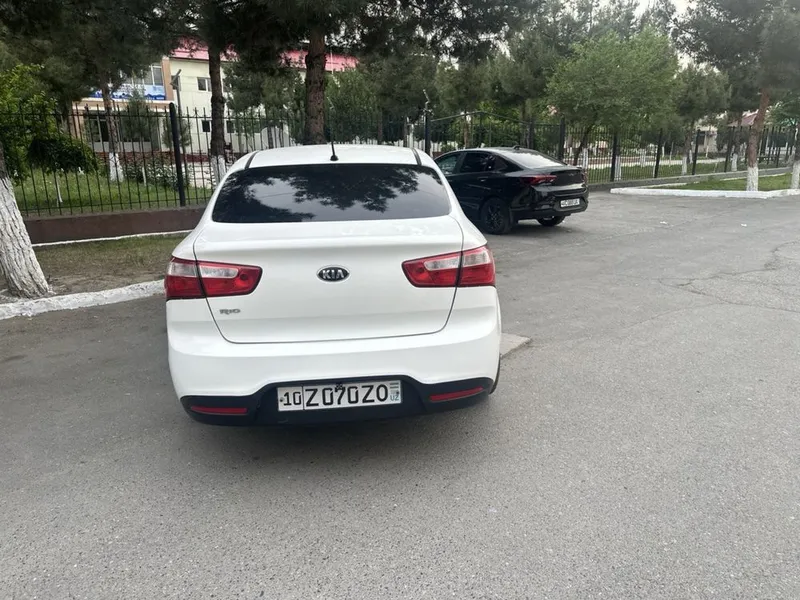 Продаётся Kia Rio 2014 6