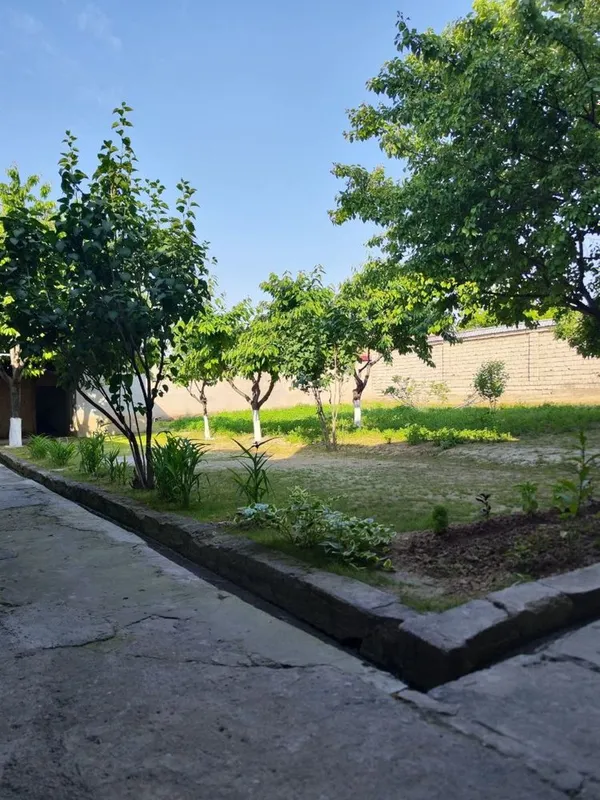 Srochna 8 so’tixli uchastka sotiladi 3