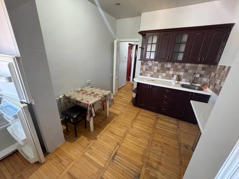 mirzo ulug'bek tumani 1 xona ijaraga uy 335 4