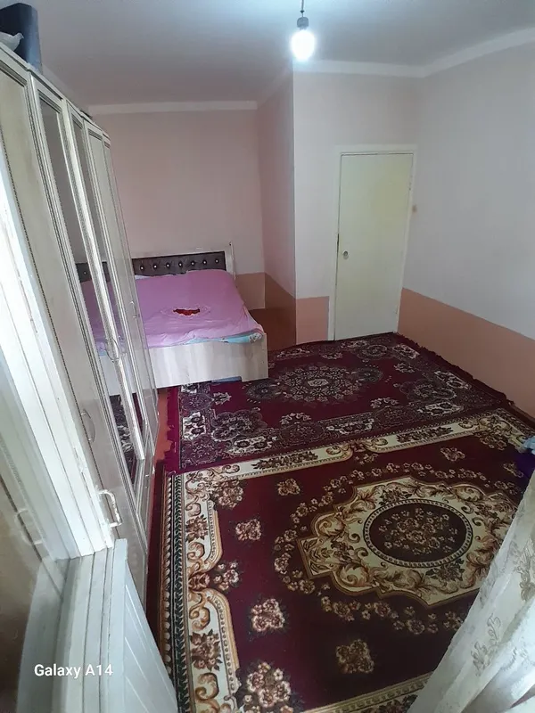 Двух комнатная квартира продаётся средном состояние — фото 1