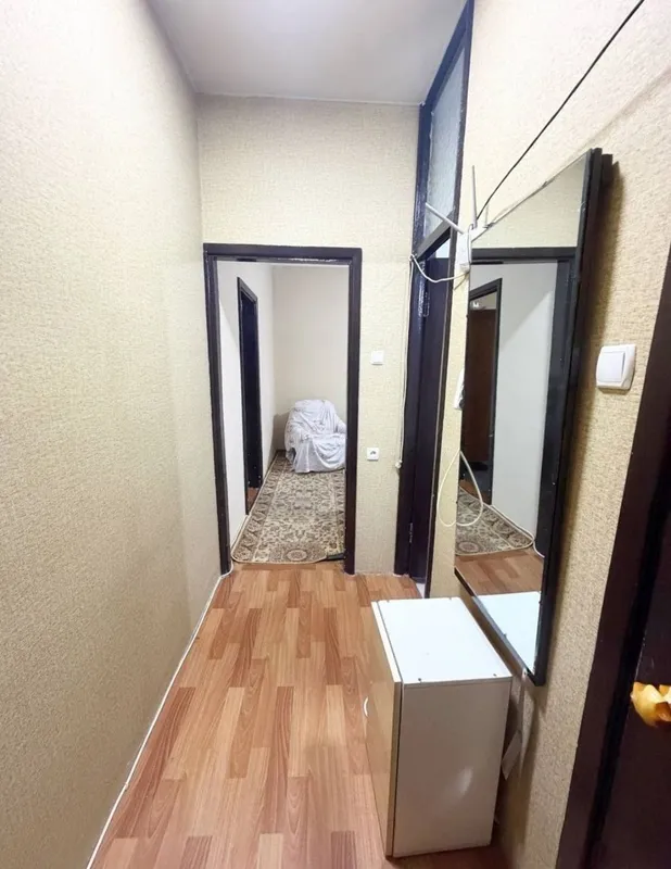 2/1/4, 50 m2 ijara. Yalang‘och massivi, Yuqori voltli 4