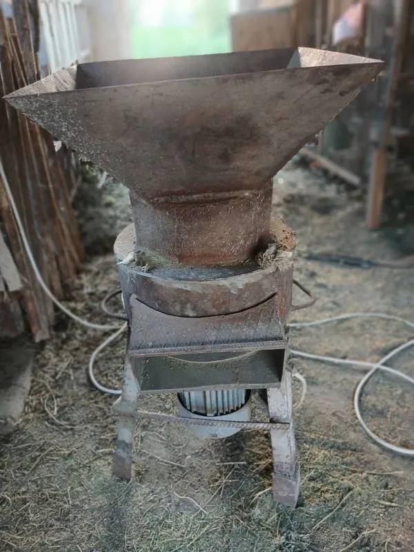 Drabilka. 5kv 380w ga ishlaydi. Молодковой va махавекли 24 тишли bor 2 Drabilka. 5kv 380w ga ishlaydi. Молодковой va махавекли 24 тишли bor 2