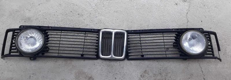 BMW old qismlari : Orginal faralar ,agoblisofka ,radiator panjara