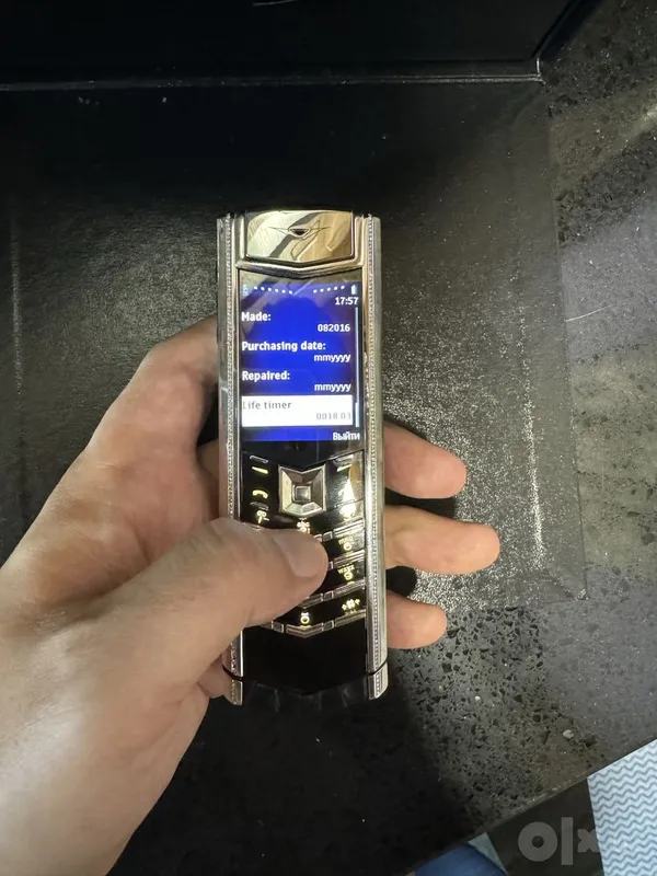 Vertu Sugnature S Diamond crocodile, to‘liq komplekt 5 Vertu Sugnature S Diamond crocodile, to‘liq komplekt 5
