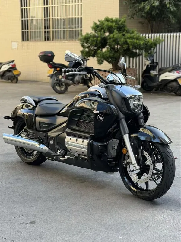 Продается Honda Valkyrie 1800 cc