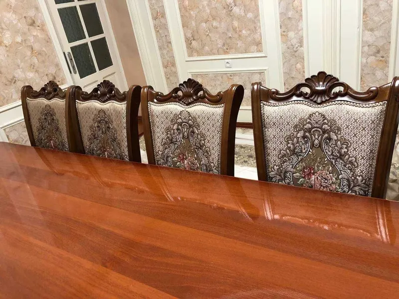 Продаются стол и стулья 2 Продаются стол и стулья 2