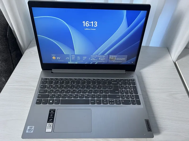 Noutbuk Lenovo i3 10, Ram 8, Ssd 128 — фото 2