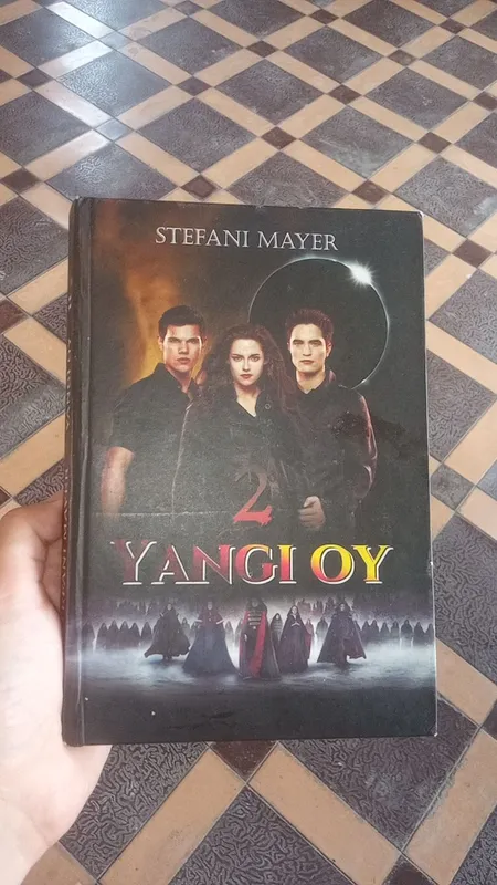 Sumerki 2 yangi oy kitobi 1