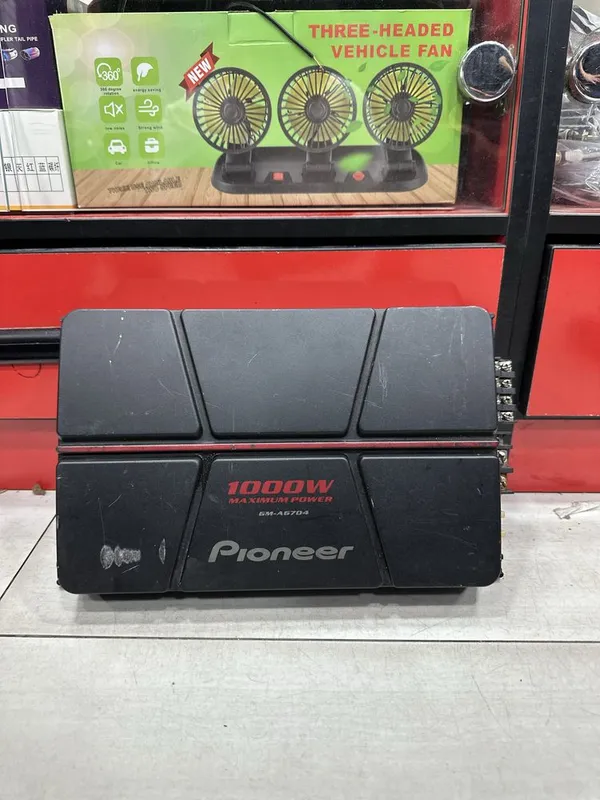 Pioneer 4ta kanalli usilitel 1 Pioneer 4ta kanalli usilitel 1