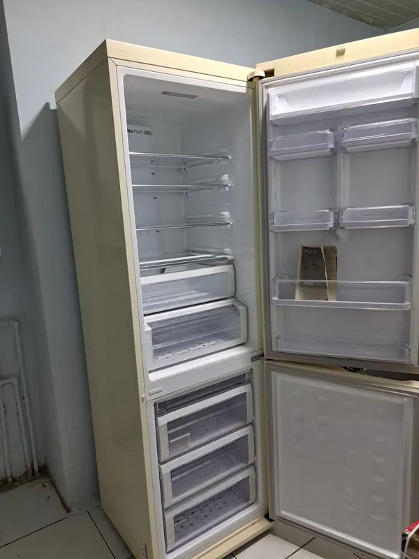 продам холодильник SAMSUNG — фото 1