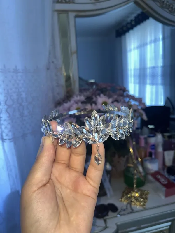 Barcha diadema, tillaqoshlar sotiladi! 6 Barcha diadema, tillaqoshlar sotiladi! 6