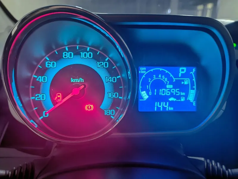 Chevralet Spark sotiladi 6