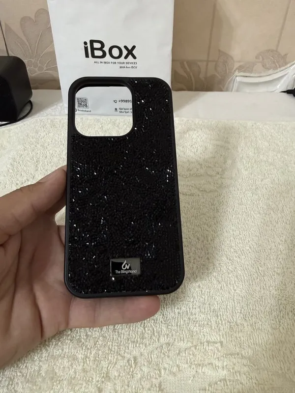 iPhone 15 Pro uchun ayollarga xos bejirim orginal chexol. 70 000 soʻm