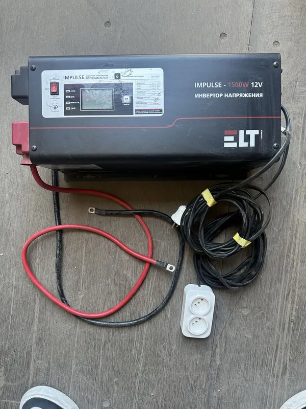 Инвертор напряжения (Синусоидальный) 1500W 12V 1 Инвертор напряжения (Синусоидальный) 1500W 12V 1
