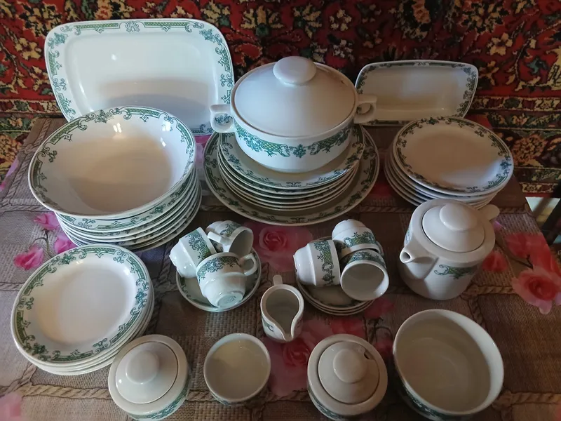 Фарфоровый сервиз 3