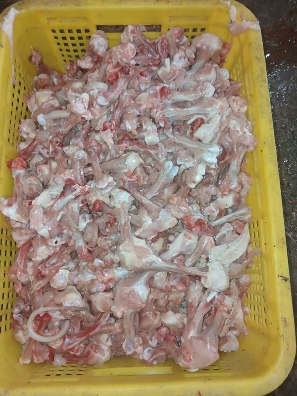 Tirnoqcha va suyakcha sotiladi 2 Tirnoqcha va suyakcha sotiladi 2