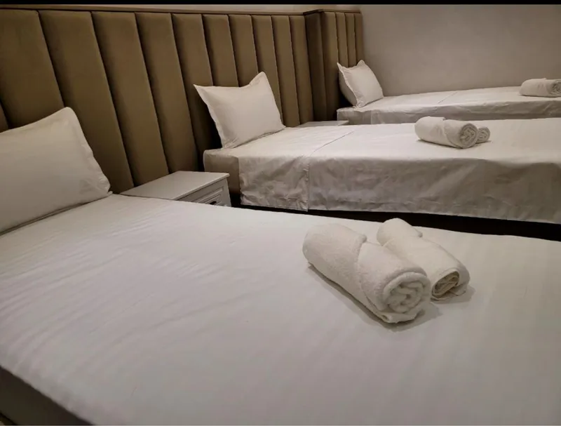 hostel arzon Sanuzel xona ichida