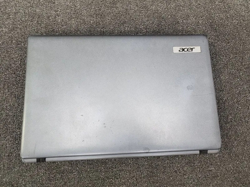 Недорогой Acer Aspire 1