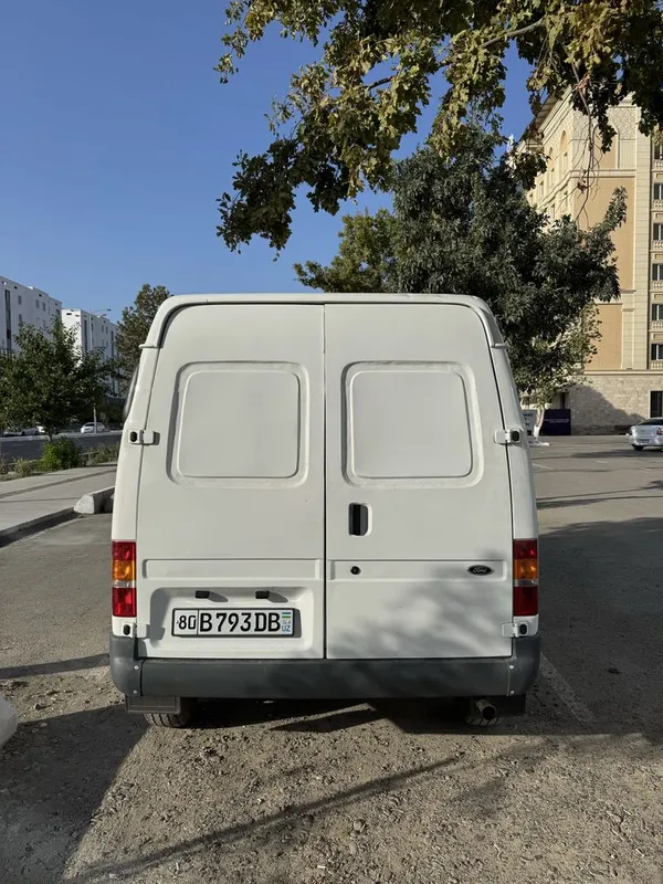 Ford Transit srochno sotiladi — фото 1