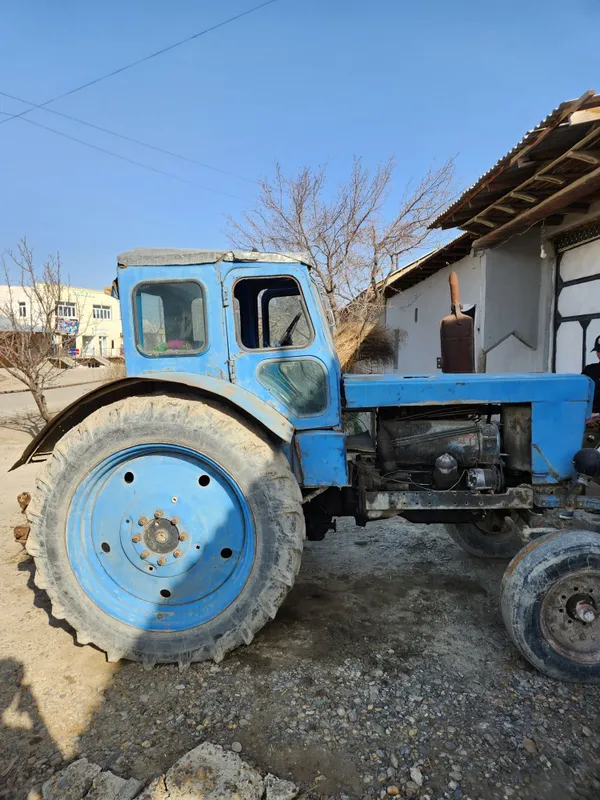 Tractor T40 holati zor Tractor T40 holati zor