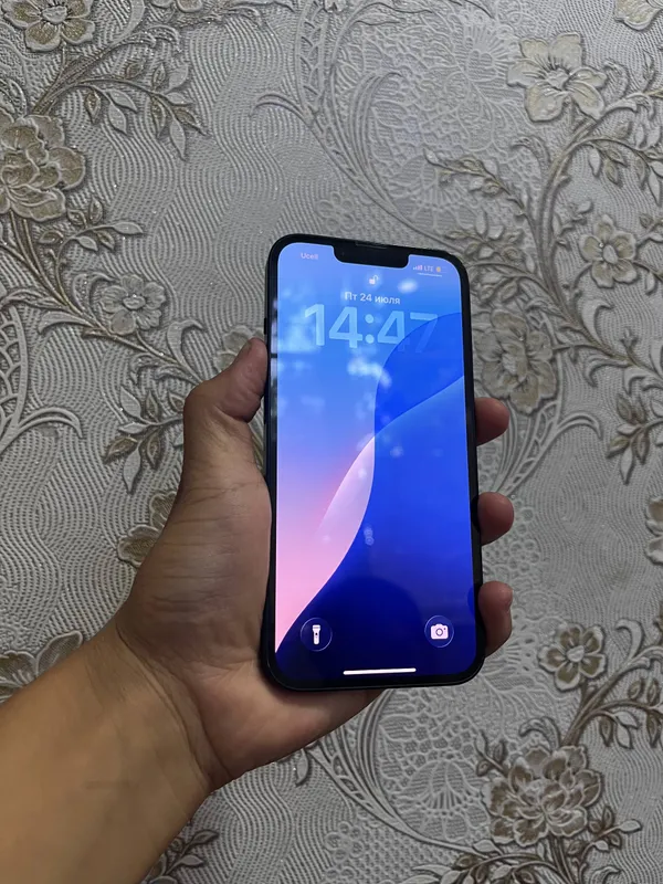Iphone 13 4