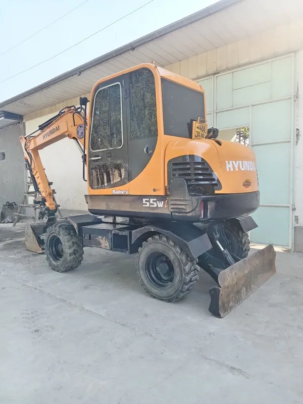 Hyundayi 555 - 7 4 Hyundayi 555 - 7 4