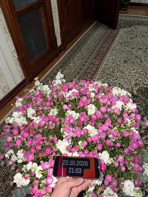 Savatdagi katta guldasta 4