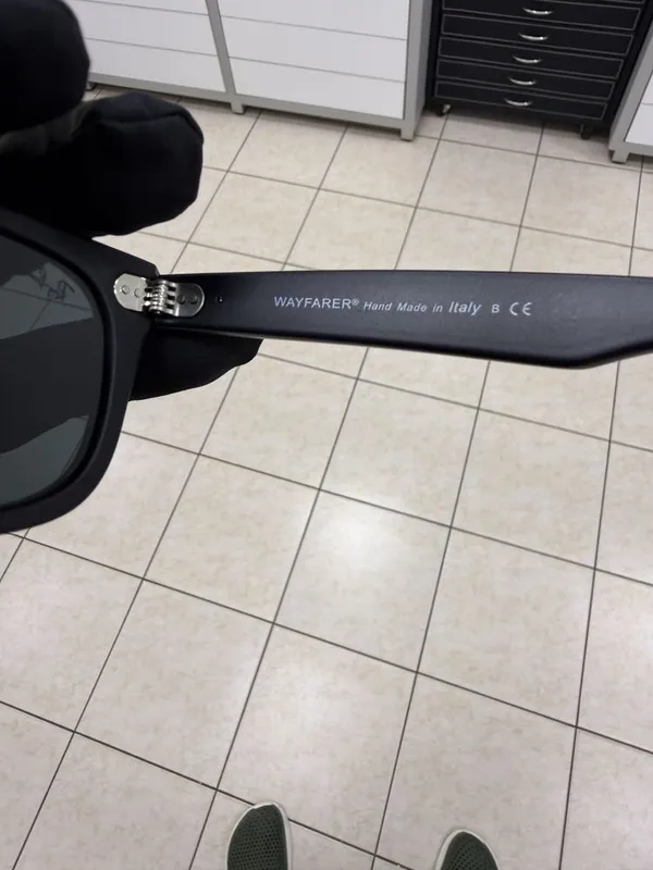 Rayban солнцезащитные очки 2 Rayban солнцезащитные очки 2