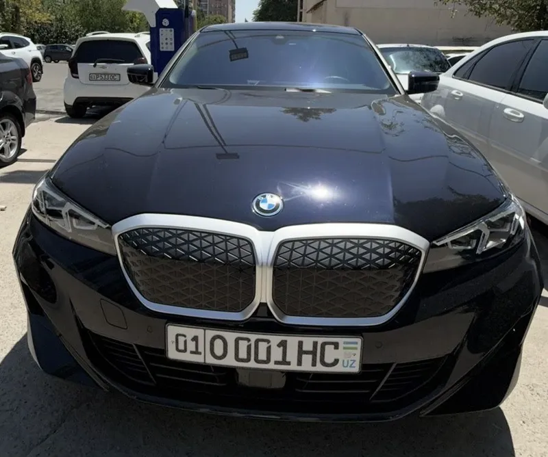 BMW I3 eDrive35L 2025 1