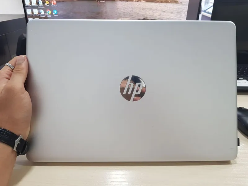 Noutbuk Hp core i3