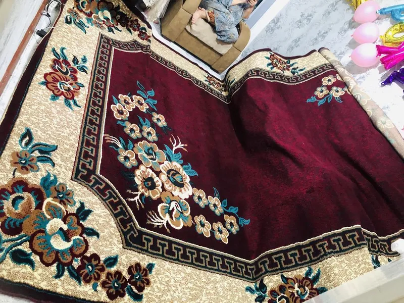 Gilam sitiladi yangi 3mga 5m 2 Gilam sitiladi yangi 3mga 5m 2