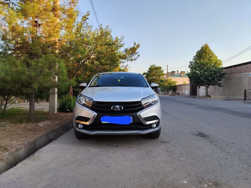 Lada XRay 2019 sotiladi