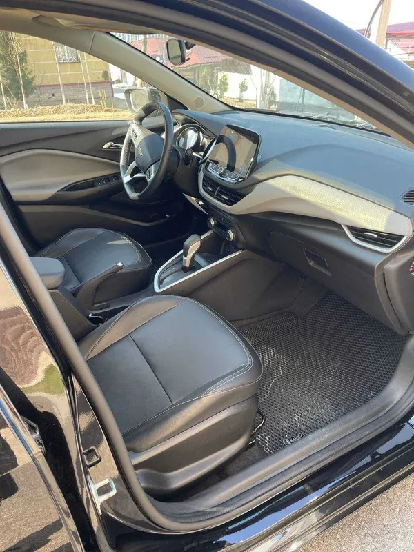 Chevrolet Onix Premier 6 plus сотилади — фото 5