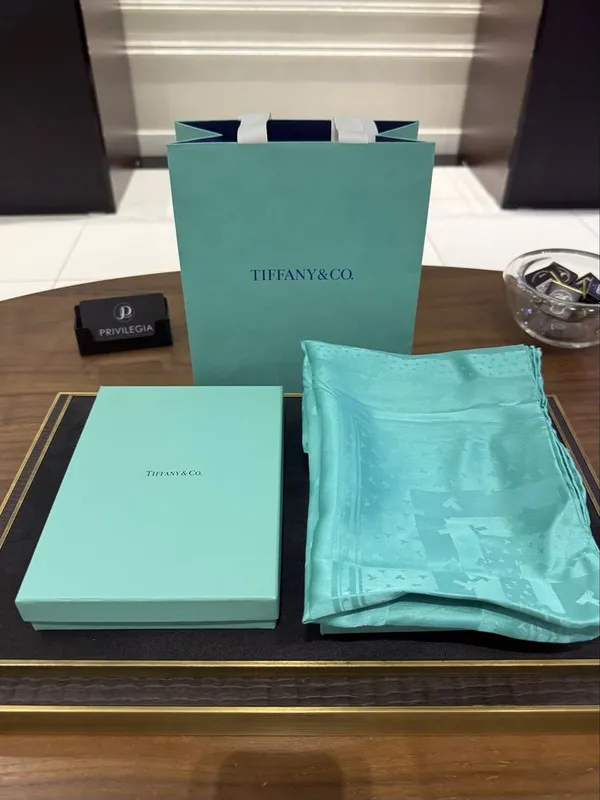 NEW Платок Tiffany & Co Dancing T 720302