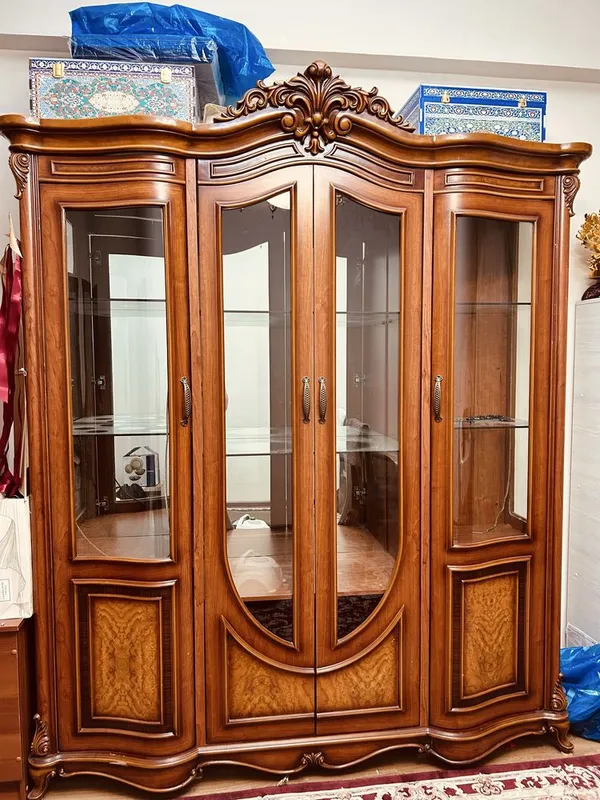 Сервант для зала