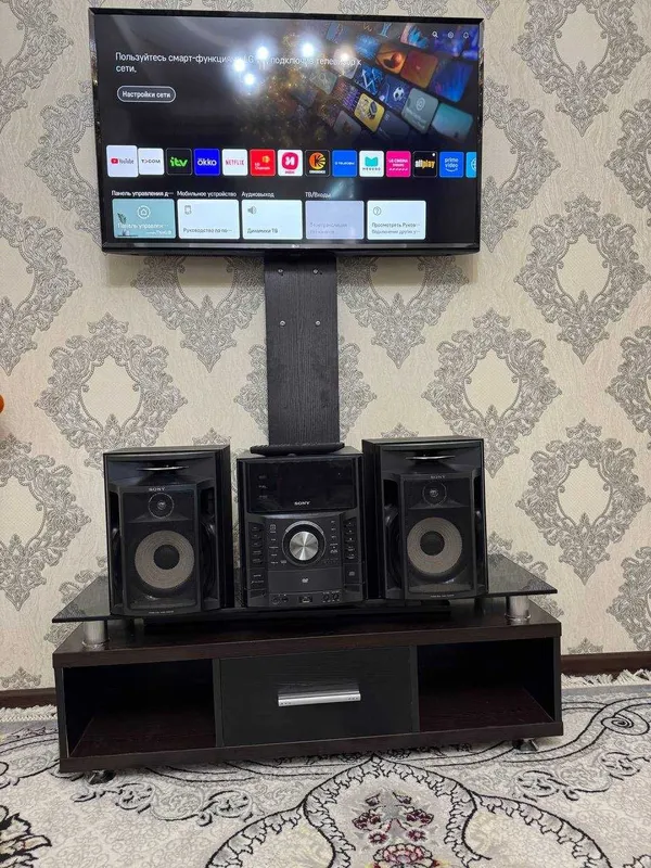 Продам Телевизор LG 43 и Подставка 1