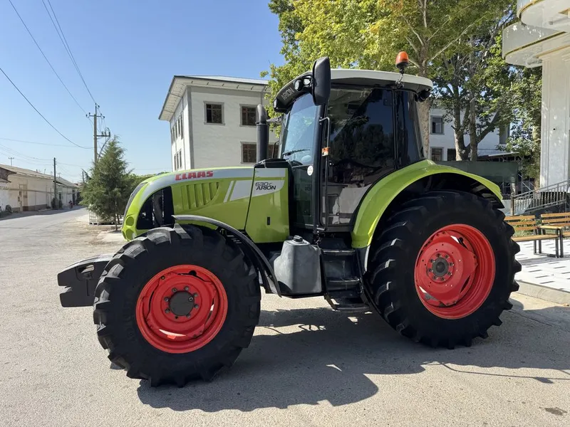 Arion 630 traktor class belarus mtz newholland 1 Arion 630 traktor class belarus mtz newholland 1