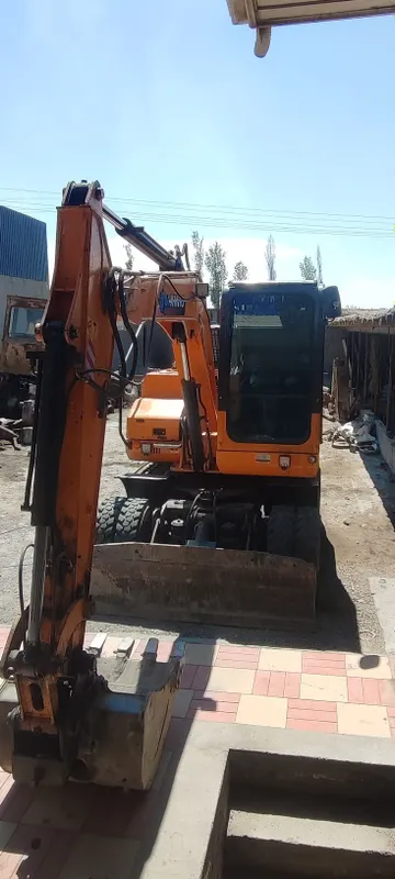 Ekskavator XINIU XN90lx 3 Ekskavator XINIU XN90lx 3