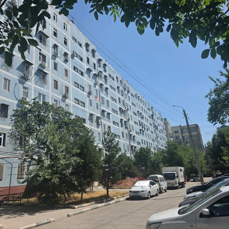 Продаётся своя 4/9/9 квартира  на Алгоритме