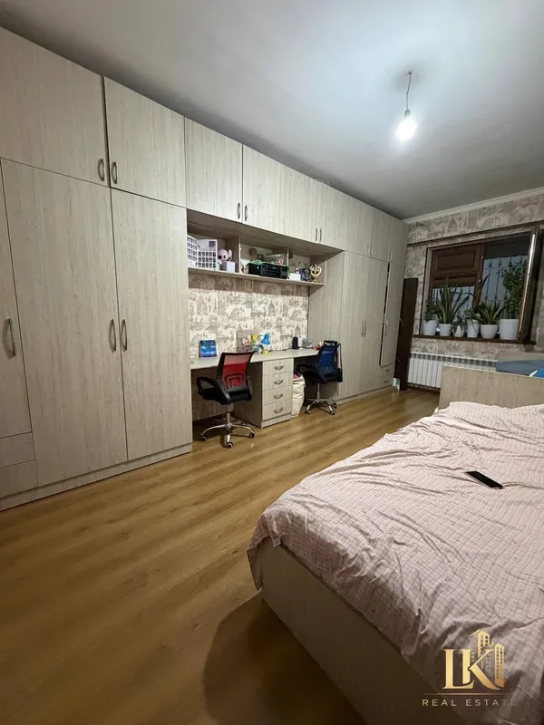 Продаётся 3-комнатная квартира в кирпичной новостройке (Яшнабадский район) 2