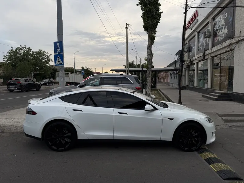 Tesla model S Perfomance85 2sek 100ga — фото 1