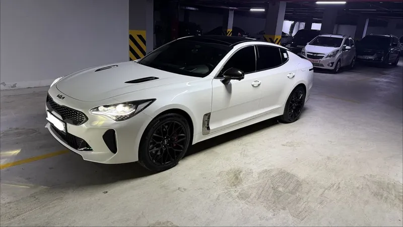 Kia Stinger 3,3 t.t GT2 FULL 1 Kia Stinger 3,3 t.t GT2 FULL 1