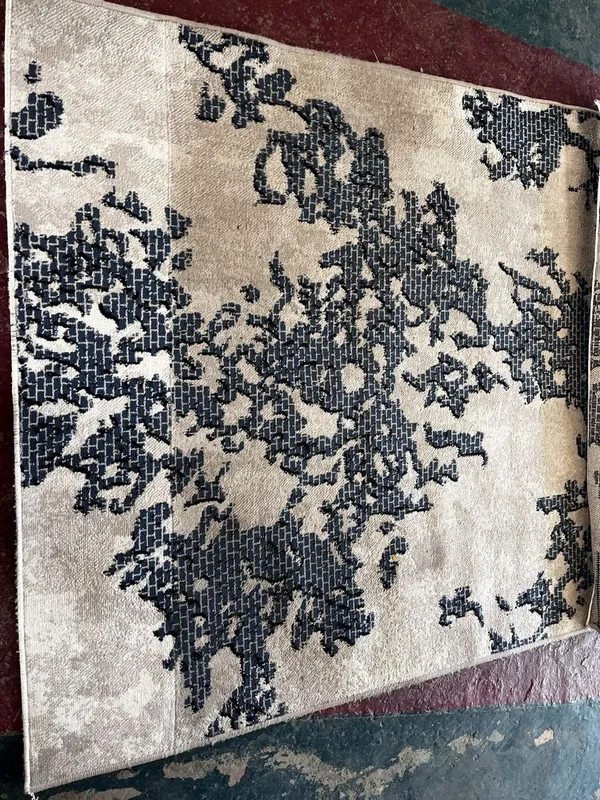 Продам два паласа 2*3 и 1,5*1,7